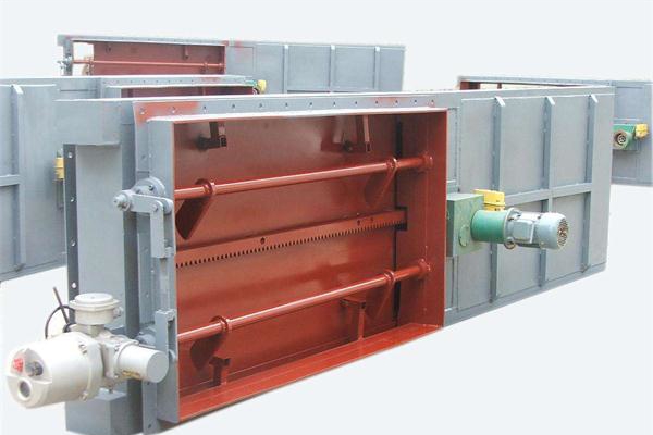 新型環繞免擦洗型全自動洗車機的特征